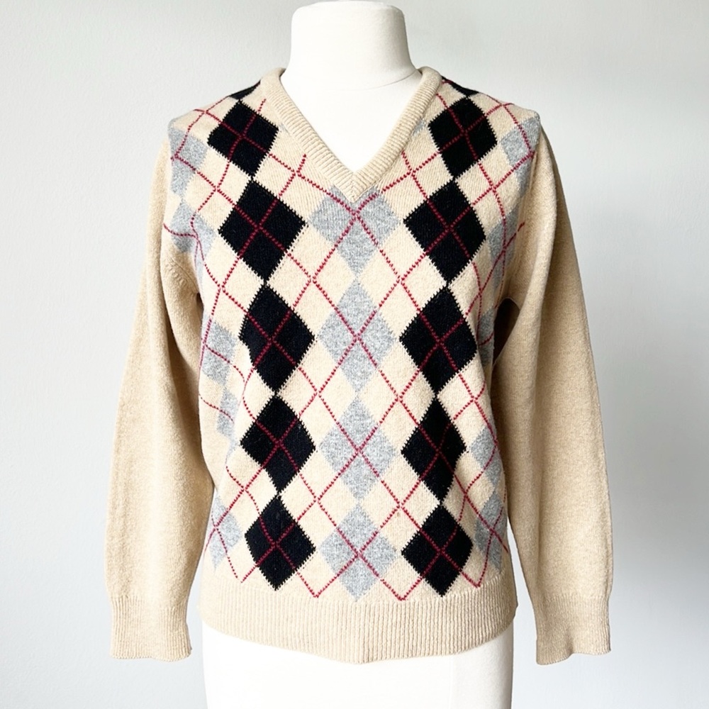 Alan Paine 100% Lambswool Checkers V Neck Sweater